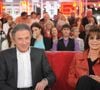 Michel Drucker et Françoise Coquet sur le plateau de "Vivement dimanche". 

© Guillaume Gaffiot /Bestimage