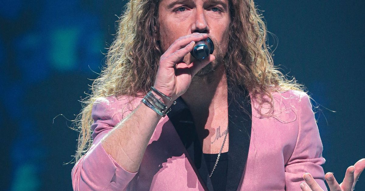 ジュリアン・ドレ、ある歌手に「ぎりぎり失望」、二人は面と向かって「私のカバーが気に入らないの？」