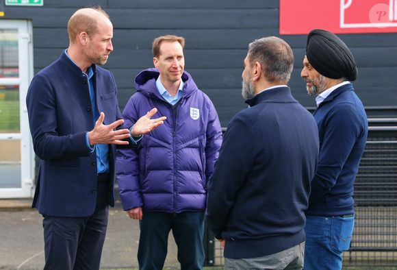 Le prince William, prince de Galles, lors d'une visite officielle à un cours de formation d'arbitres de la FA au Sporting Khalsa FC à l'Aspray Arena Willenhall West Midlands ALPHA AGENCY / BESTIMAGE