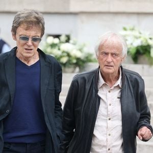 Dave et Patrick Loiseau aux obsèques de Françoise Hardy au crématorium du cimetière du Père-Lachaise à Paris, le 20 juin 2024. 

Photo : Jerome Domine / Abaca