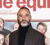 “J’en suis à prendre des anti-inflammatoires si je dois passer une journée où je sais que je vais un peu marcher”, ajoute-t-il
Éric Di Meco - Avant-première du film "Une belle équipe" à Paris le 3 décembre 2019. © Jack Tribeca/Bestimage