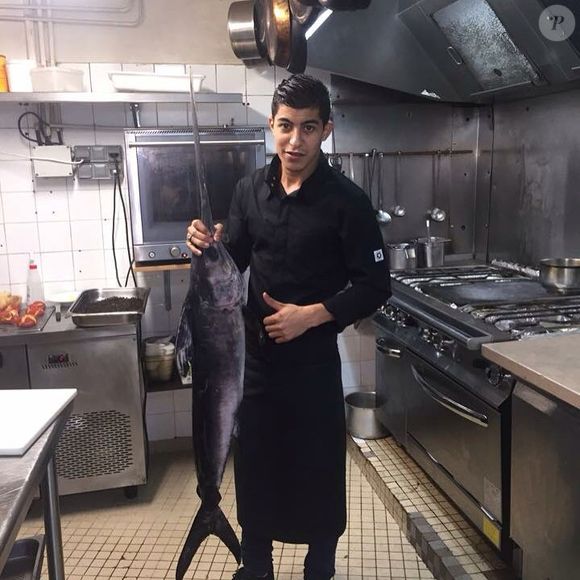Douze ans après sa participation au célèbre concours culinaire, Mohamed Si s'apprête en effet à franchir une étape majeure dans sa carrière.

Mohamed Si, vu dans "Top Chef".