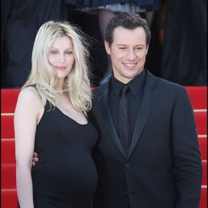 Elle est maman d'Orlando et d'Athena, issus de son union avec l'acteur italien Stefano Accorsi

Laetitia Casta et Stefano Accorsi au 62ème Festival de Cannes BORDE-JACOVIDES / BESTIMAGE