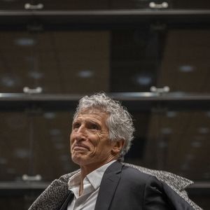 L'animateur de télévision et de radio français Nagui lors d'une audition à l'Assemblée nationale française à Paris, le 1er avril 2026 Photo par Eliot Blondet / ABACAPRESS.COM