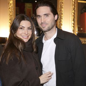 Candice Pascal et son compagnon Quentin Loyer - Générale de la comédie musicale "Victor Lustig, l'homme qui vendit la Tour Eiffel" au théâtre Bobino à Paris le 22 octobre 2025. © Cédric Perrin/Bestimage