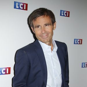 Ancien présentateur du 20h de France 2, David Pujadas anime aujourd’hui "24 heures Pujadas" sur LCI, une émission à succès.

David Pujadas lors du photocall de la conférence de rentrée de la chaine LCI à Boulogne Billancourt.

© Christophe Aubert via Bestimage