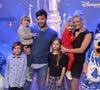 Maman de deux paires de jumeaux, Élodie Gossuin a notamment confié ses difficultés à concilier sa carrière et sa vie de famille. 

Elodie Gossuin, Bertrand Lacherie et leurs 4 enfants Rose Lacherie, Jules Lacherie, Joséphine Lacherie, Léonard Lacherie - 25 ème anniversaire de Disneyland Paris à Marne-La-Vallée le 25 mars 2017.

© Veeren Ramsamy / Bestimage