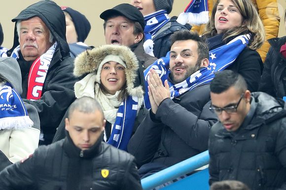 Laurent Ournac et sa femme Ludivine pendant le match de qualification de la coupe du monde de football 2018, France vs Suède au Stade de France à Saint-Denis, France, le 11 novembre 2016. 

© Cyril Moreau/Bestimage