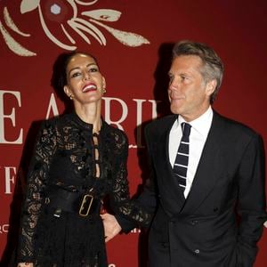 Emanuele Filiberto et Adriana Abascal ont été aperçus ensemble à Paris après des mois de discrétion.
Le prince Emmanuel-Philibert de Savoie et Adriana Abascal au photocall pour Vanity Fair. Photo par Cordon / Bestimage