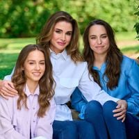 Rania de Jordanie : sa fille Iman est maman de jumelles, une nouvelle arrivée dans la famille royale