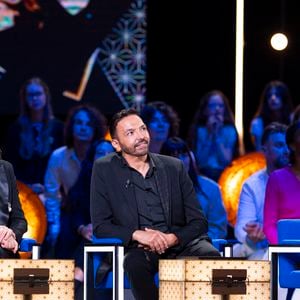 Exclusif - Kamel Ouali, Michele Torr et Lorie (Laure Pester) lors de l'enregistrement de l'émission "La Boîte à secrets", présentée par F.Bollaert et diffusée le 3 octobre 2025 sur France 3, dans les studios du Lendit à Saint-Denis, Seine Saint-Denis, France, le 9 septembre 2025. © Pierre Perusseau/Bestimage