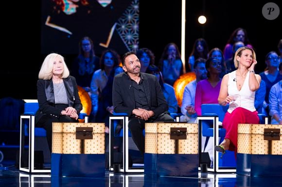 Exclusif - Kamel Ouali, Michele Torr et Lorie (Laure Pester) lors de l'enregistrement de l'émission "La Boîte à secrets", présentée par F.Bollaert et diffusée le 3 octobre 2025 sur France 3, dans les studios du Lendit à Saint-Denis, Seine Saint-Denis, France, le 9 septembre 2025. © Pierre Perusseau/Bestimage