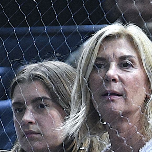 Michele Laroque et sa fille Oriane Deschamps lors du Rolex Paris Masters, tournoi de tennis ATP Masters 1000, le 2 novembre 2022 à l'Accor Arena à Paris, France. Photo Victor Joly/ABACAPRESS.COM