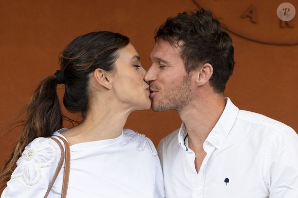 Marine Lorphelin (Miss France 2013) et son compagnon Stanislas Gruau au Village lors des Internationaux de France de Tennis de Roland Garros 2025 le 3 juin 2025 à Paris.  © Moreau / Jacovides / Bestimage