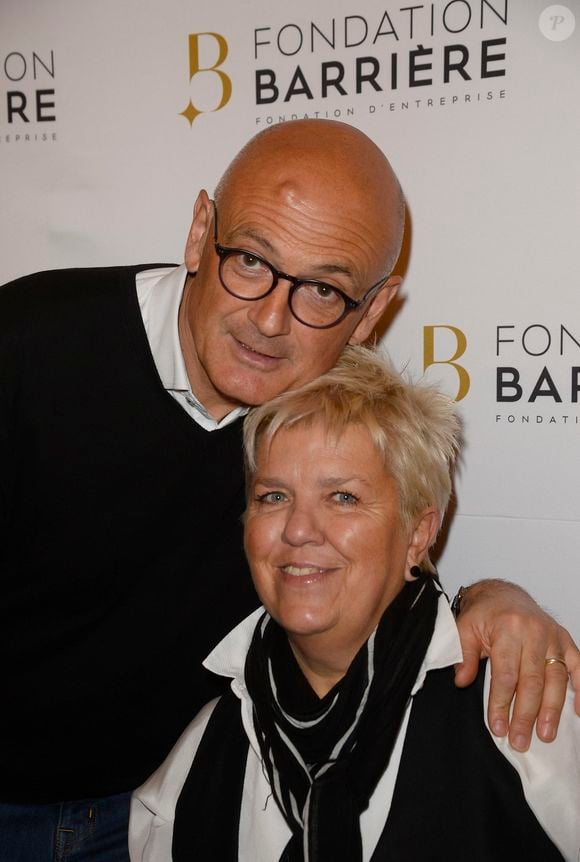 Mimie Mathy et son mari Benoist Gérard - Remise du prix de La Fondation Diane & Lucien Barrière 2015 au théâtre Tristan Bernard à Paris, pour la pièce "Je vous écoute" à Paris le 1er février 2016. 
© Coadic Guirec/Bestimage