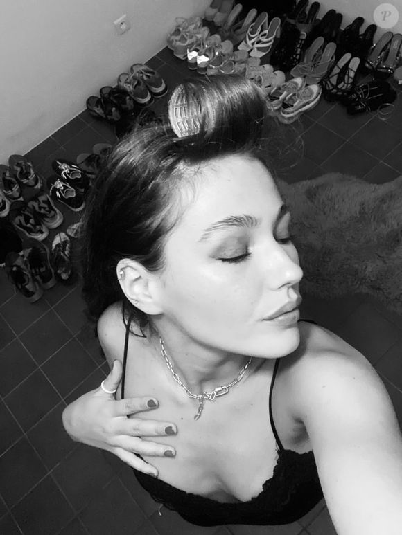 Elle succède à Stella Vangioni Schröner, deuxième dauphine l’an dernier.

Manon Mateus, Instagram