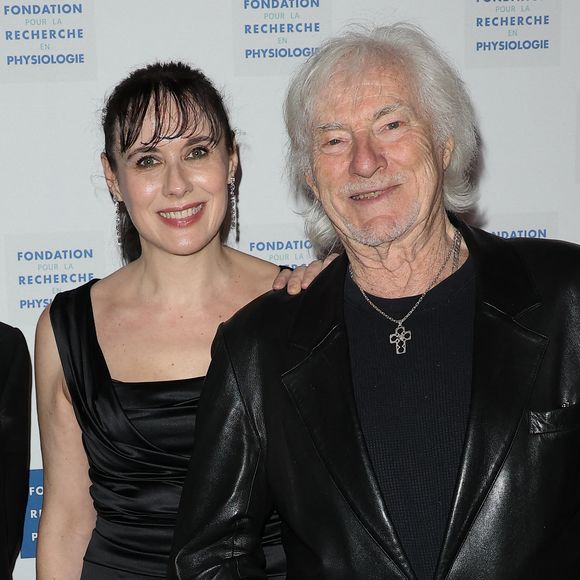 Murielle Aufray et Hugues Aufray lors de la soirée de gala pour la fondation de la recherche en physiologie, les Stethos, au George V à Paris le 18 mars 2024. © Coadic Guirec / Bestimage