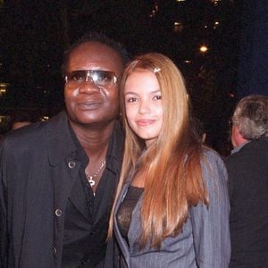 Invité de Jordan de Luxe dans l'émission "Jet de Luxe", Magloire s'est livré sans détour sur son parcours et son poids, un sujet qu'il connaît bien.
Magloire et Séverine Ferrer au Lido à Paris en 2002 @BERTRAND RINDOFF PETROFF / BESTIMAGE