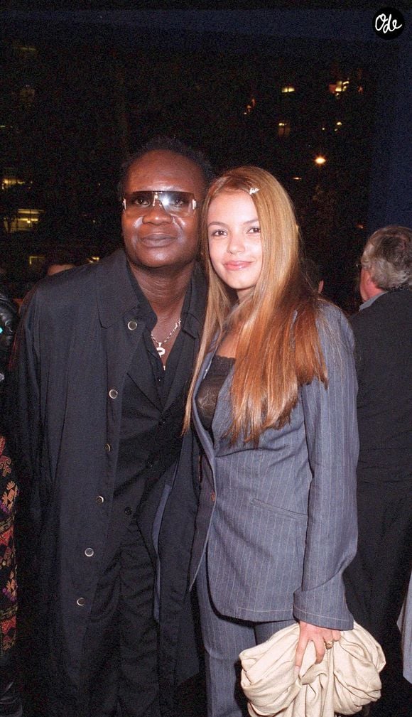 Invité de Jordan de Luxe dans l'émission "Jet de Luxe", Magloire s'est livré sans détour sur son parcours et son poids, un sujet qu'il connaît bien. 

Magloire et Séverine Ferrer au Lido à Paris en 2002 @BERTRAND RINDOFF PETROFF / BESTIMAGE