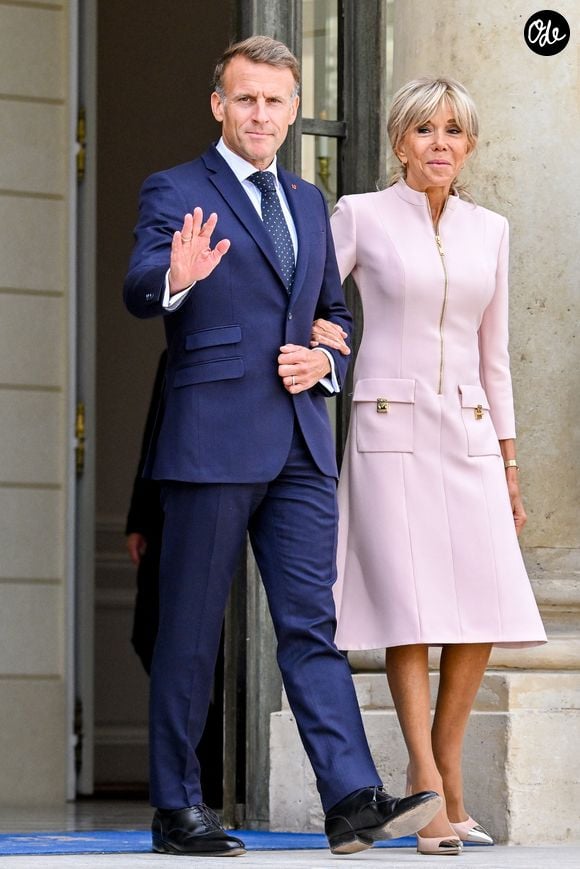 Le président français Emmanuel Macron et sa femme, la Première dame Brigitte Macron, reçoivent le roi et la reine de Jordanie au palais présidentiel de l'Élysée à Paris, France, le 17 septembre 2026. © Christian Liewig/Bestimage