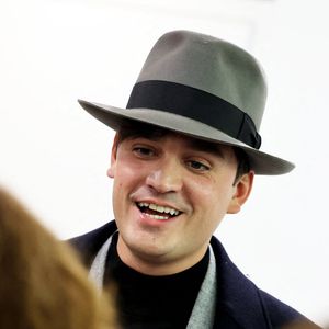Il dévoile également la première photo du bébé

Exclusif - Alain-Fabien Delon lors du cocktail après-spectacle lors de la soirée Ciné-concert symphonique "Alain Delon, le dernier Samouraï" au Palais des congrès à Paris le jour de son anniversaire le 8 novembre 2024.

© Jacovides / Moreau / Bestimage