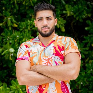 Un geste qui a semble-t-il agacé le rugbyman.

Mehdi dans "Koh-Lanta, La Revanche des 4 Terres"