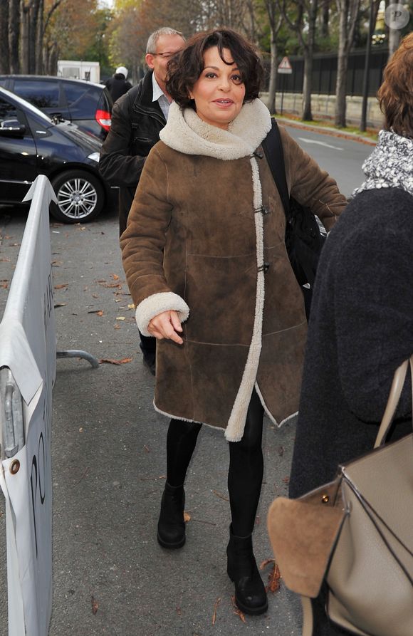 Isabelle Mergault - Arrivées à l'enregistrement de l'émission "Vivement dimanche" à Paris le 22 octobre 2014. L'émission sera diffusée le 26 octobre.