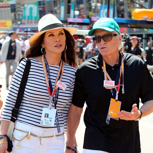 Michael Douglas et sa femme Catherine Zeta-Jones lors des qualifications du Grand Prix de Formule 1 (F1) de Monaco, le 27 mai 2023.
© Jean-François Ottonello/Nice Matin/Bestimage