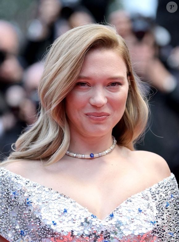 Lea Seydoux - Montée des marches du film "Le deuxième acte" pour la cérémonie d’ouverture du 77e Festival International du Film de Cannes, le 14 mai 2024.
© Rachid Bellak/Bestimage