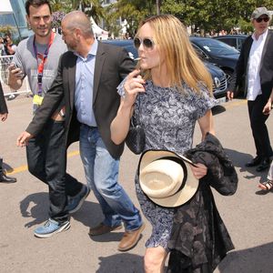 Vanessa Paradis - People dans les rues lors du 69ème Festival International du Film de Cannes. Le 17 mai 2016