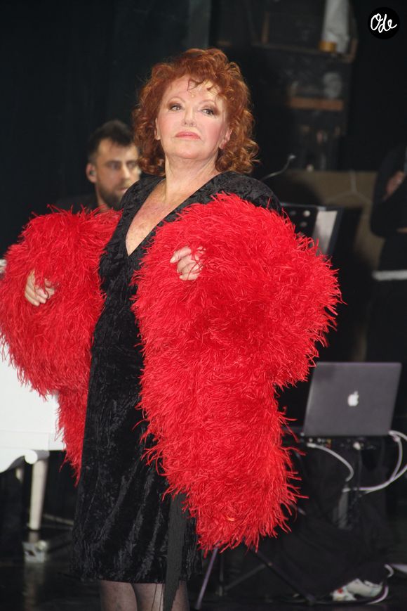 Malgré la perte d’autonomie, Régine a conservé son tempérament affirmé.

Concert de Régine au théâtre des Folies Bergère à Paris le 14 février 2016. © Philippe Baldini/Bestimage