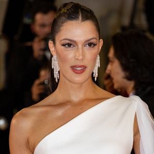 Iris Mittenaere - Montée des marches du film « Le retour (Homecoming) » lors du 76ème Festival International du Film de Cannes, au Palais des Festivals à Cannes. Le 17 mai 2023
© Jacovides-Moreau / Bestimage