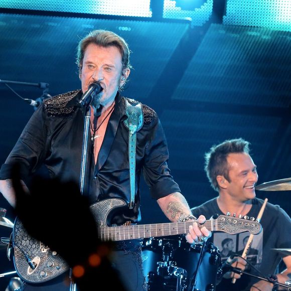 Exclusif - David Hallyday - Johnny Hallyday en duo pour son 2eme concert de la tournee "Born Rocker Tour" au POPB de Bercy a Paris. Le 15 juin 2013 (Borde-Corlouer-Jacovides-Moreau / Bestimage).