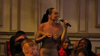 “C’est totalement notre droit de rentrer en Europe” : cette personnalité TV française, qui habite à Dubaï depuis plusieurs années, sort de sa réserve