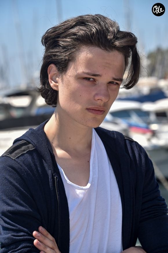 Jules Benchetrit (fils de Marie Trintignant et Samuel Benchetrit ) posant lors du 68 ème Festival International du Film de Cannes à Cannes le 18 mai 2015. ©Bestimage