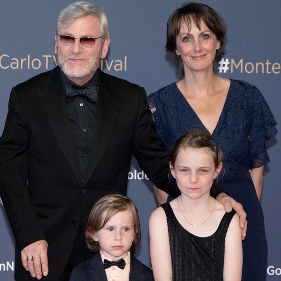 Tchéky Karyo partageait la vie de son épouse depuis de nombreuses années.

Tcheky Karyo avec sa compagne Valérie Keruzore et leurs enfants assistent à la cérémonie de clôture du 60ème Festival de Télévision de Monte-Carlo le 22 juin 2021 à Monte-Carlo, Monaco. Photo par David Niviere / ABACAPRESS.COM