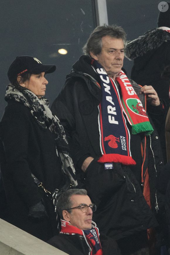 Jean-Luc Reichmann et sa femme Nathalie Lecoultre en tribunes lors du lancement du Tournoi des Six Nations opposant la France au Pays de Galles (43-0), au Stade de France, à Saint-Denis, Seine Saint-Denis, France, le 31 janvier 2025. © Cyril Moreau/Bestimage