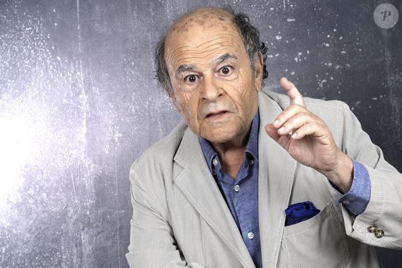 Portrait de Jean Benguigui lors de l'enregistrement de l'émission "Chez Jordan de Luxe" à Paris. Le 10 octobre 2023
© Cédric Perrin / Bestimage