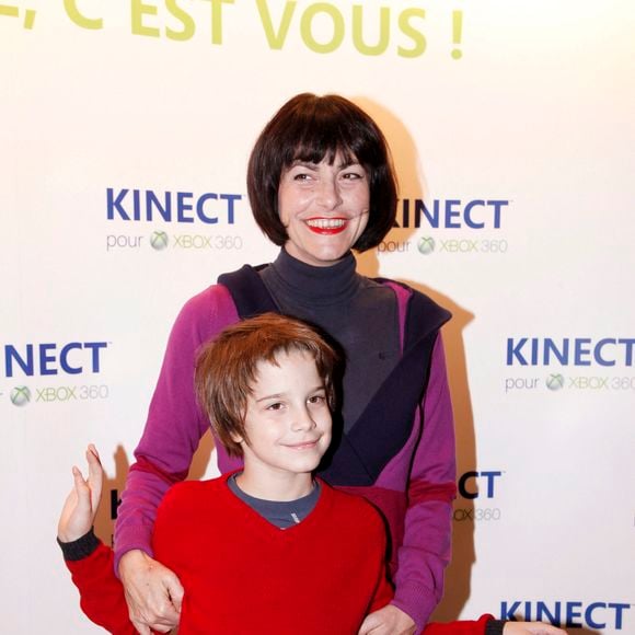 Il s'est donné la mort en s'immolant par le feu, une enquête est en cours pour éclaircir les circonstances du décès 
Archives - En France, à Paris, Lio et son fils Diego lors de la soirée de lancement du périphérique KINECT POUR XBOX 360 au VIP  le 9 novembre 2010 Christophe Aubert via Bestimage