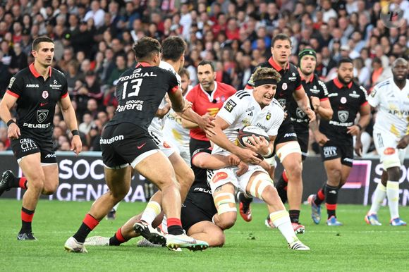 Oscar Jégou lors de la J25 du Top14 opposant le Stade Toulousain au Stade Rochelais au Stadium de Toulouse, le 2 juin 2024.
