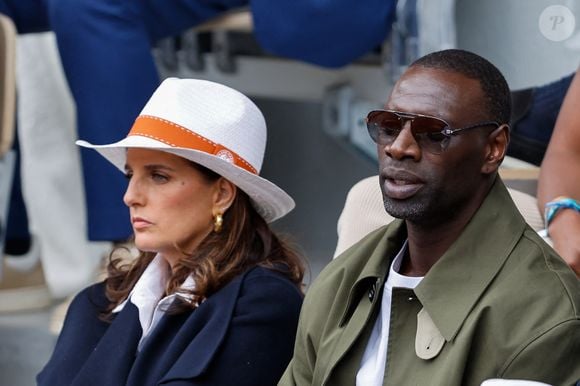 Les produits sont présentés comme halal, vegan et bio.

Omar Sy et sa femme Hélène en tribunes lors des Internationaux de France de Tennis de Roland Garros 2025, à Paris, France, le 7 juin 2025. © Cyril Moreau/Bestimage