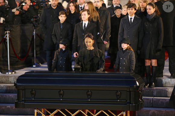 Céline Dion, ses enfants René-Charles Angélil, les jumeaux  Nelson Angélil et Eddy Angélil - Sorties des obsèques nationales de René Angélil en la Basilique Notre-Dame de Montréal, le 22 janvier 2016.© Morgan Dessales/Bestimage