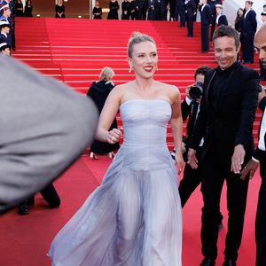 Scarlett Johansson - Montée des marches du film « Vie privée » lors du 78ème Festival International du Film de Cannes, au Palais des Festivals à Cannes. Le 20 mai 2025
© Jacovides-Moreau / Bestimage