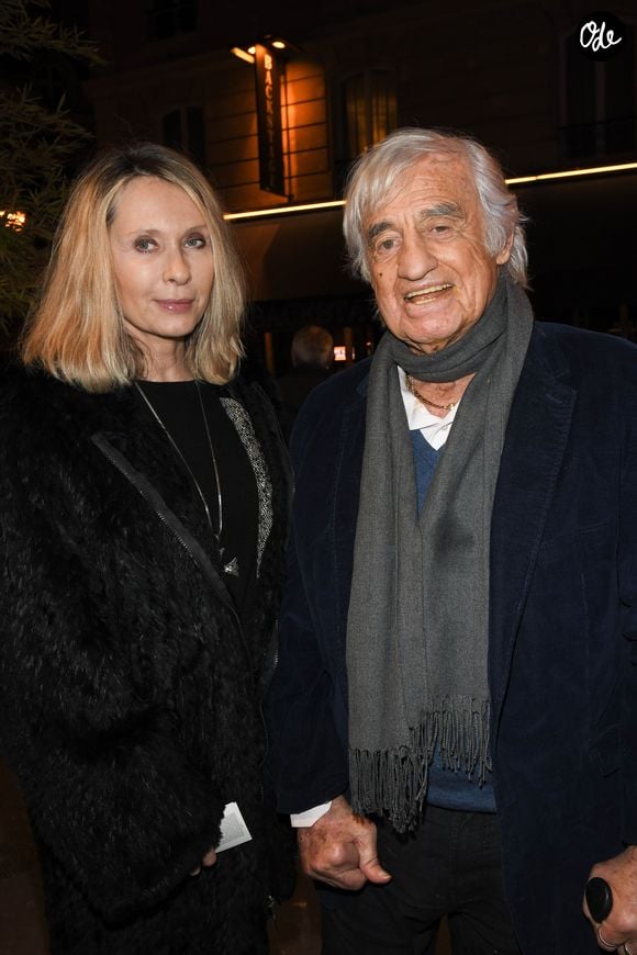 Jean-Paul Belmondo et sa compagne Valérie Steffen - People à la générale du spectacle "Vive la vie" au théâtre Gaité-Montparnasse à Paris le 20 janvier 2020. © Coadic Guirec/Bestimage