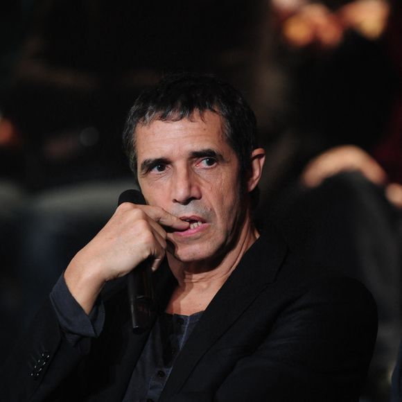 Julien Clerc lors de l'enregistrement du Téléthon 2008 le 6 décembre 2008 à Paris, France. Photo par Max Colin/ABACAPRESS.COM