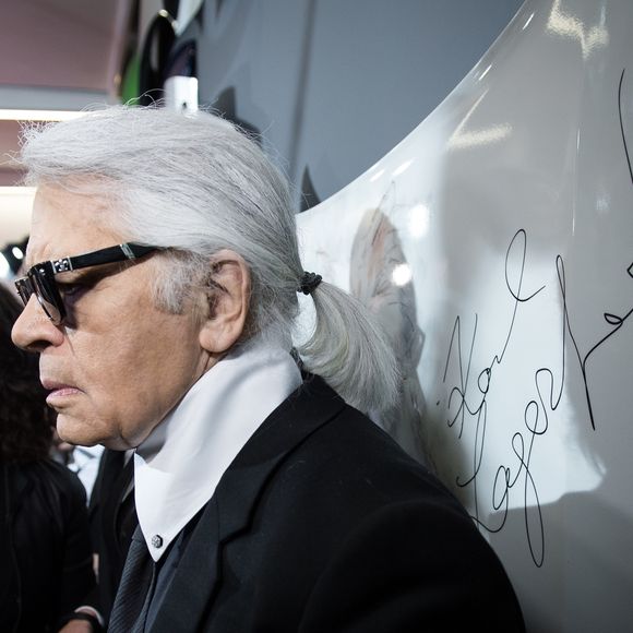 Karl Lagerfeld au vernissage "Corsa Karl et Choupette" à Berlin en Allemagne, le 3 février 2015.

Photo : API / Bestimage
