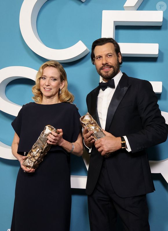 Léa Drucker (César de la meilleure actrice pour "Dossier 137") et Laurent Lafitte (César du meilleur acteur pour "La Femme la plus riche du monde") - Salle de presse de la 51ème cérémonie des César, à l'Olympia. Paris, le 26 février 2026.
© Dominique Jacovides/Bestimage
