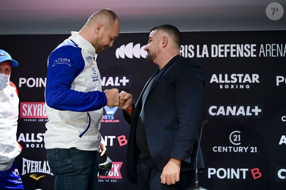 Johann Duhaupas et Jérôme Abitbol - Conférence de presse à la veille du match de boxe entre Tony Yoka et Johann Duhaupas, prévu le 25 septembre 2020 à Paris La Défense Arena. Paris. Le 24 septembre 2020. JB Autissier / Panoramic / Bestimage