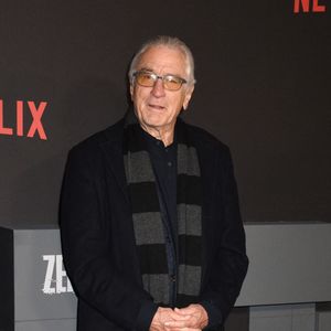 À 81 ans, Robert De Niro est totalement gaga de sa dernière fille, comme il le confie dans l’émission "The Scott Mills Breakfast Show" diffusée sur BBC Radio 2.

Robert De Niro à la première mondiale de "Zero Day" de Netflix à l'hôtel Plaza à New York le 18 février 2025.
©Photo Press Service / BESTIMAGE