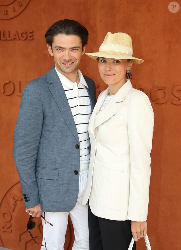 Le violoncelliste Gautier Capuçon et sa femme Delphine - Célébrités dans le village des internationaux de France de tennis de Roland Garros à Paris, France, le 8 juin 2019. ©Jacovides-Moreau / Bestimage